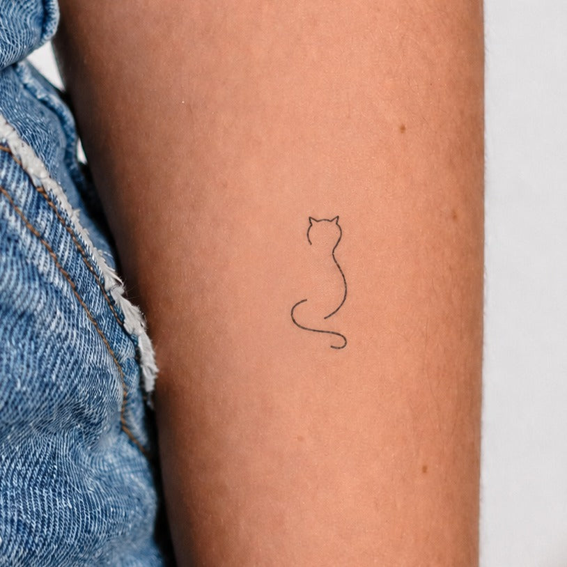 Minimal Cat Tattoo